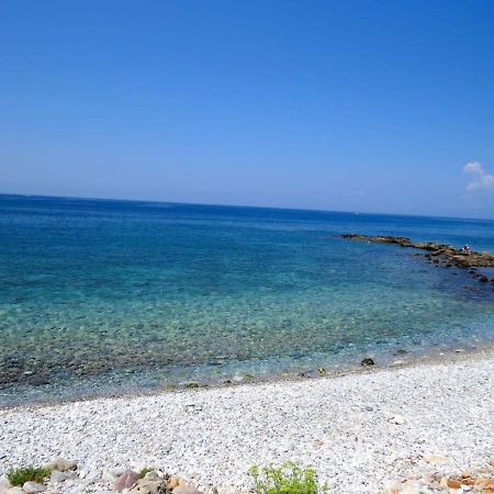 Mani Panoramic Seaviews - Luxury Summer Haven Levktron Экстерьер фото