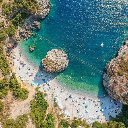 Mani Panoramic Seaviews - Luxury Summer Haven Levktron Экстерьер фото