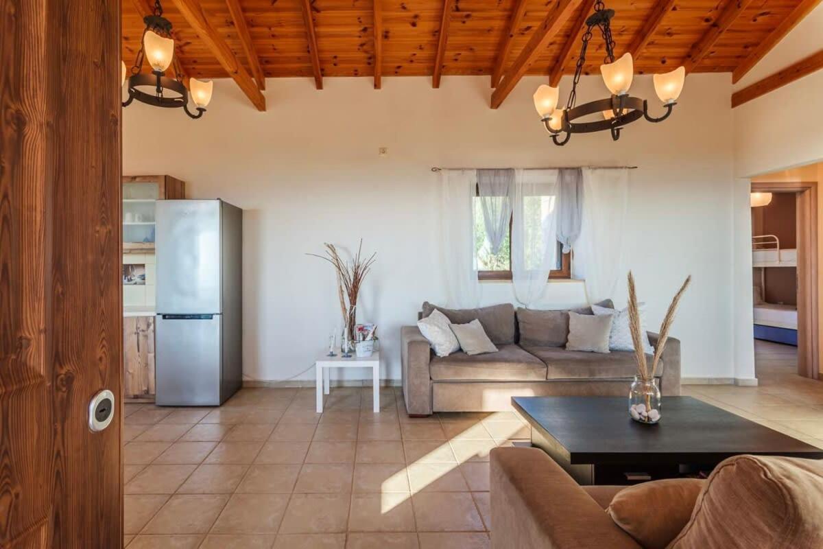 Mani Panoramic Seaviews - Luxury Summer Haven Levktron Экстерьер фото