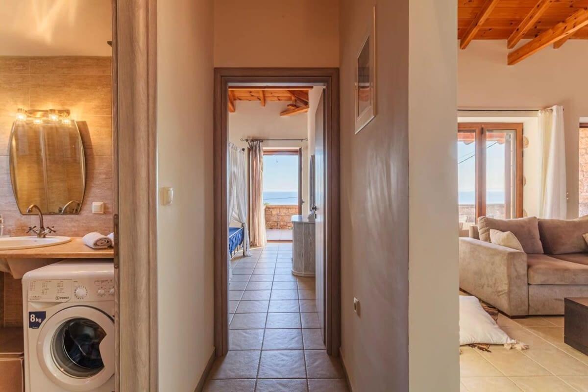 Mani Panoramic Seaviews - Luxury Summer Haven Levktron Экстерьер фото