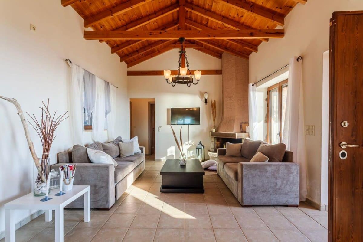 Mani Panoramic Seaviews - Luxury Summer Haven Levktron Экстерьер фото
